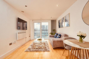 Riverside Leeds Dock Apt Free Secure Parking